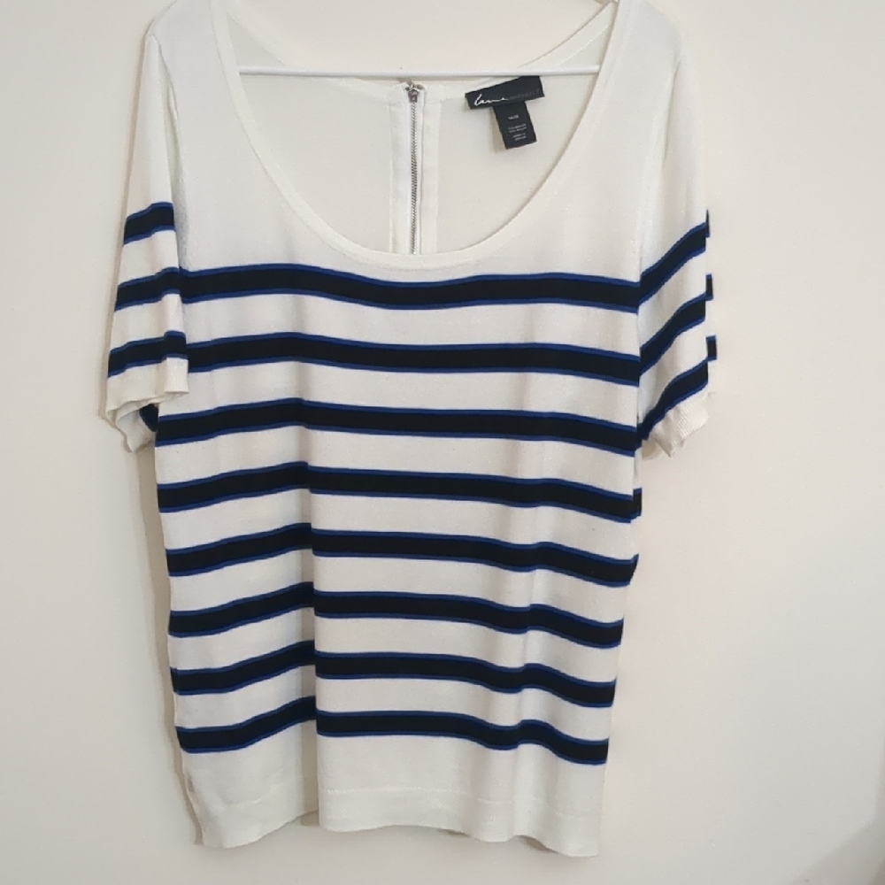 Lane Bryant White and Blue Boxy Short Sleeve Sweater Size 16